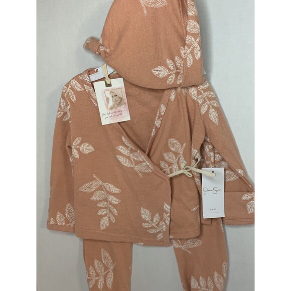 Jessica Simpson Baby matching cap, footsie leggings, & top 6-9 months - Picture 3 of 5